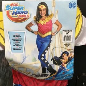 Girls DC Super Hero Wonder Woman M (8/10)